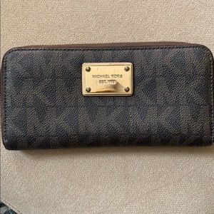 MK wallet